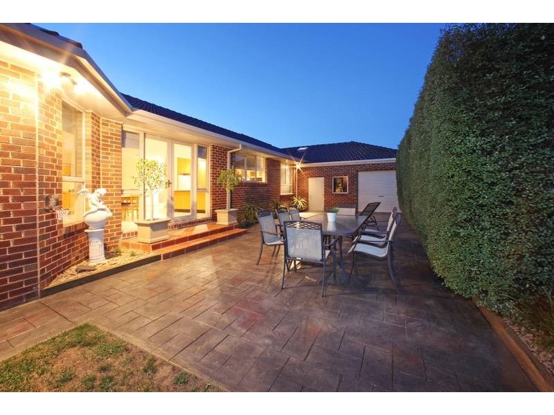 443 Dandelion Drive, Rowville VIC 3178