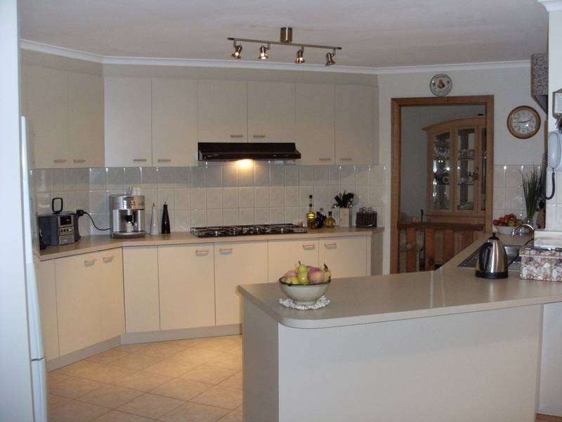 10 Maree Court, Rowville VIC 3178