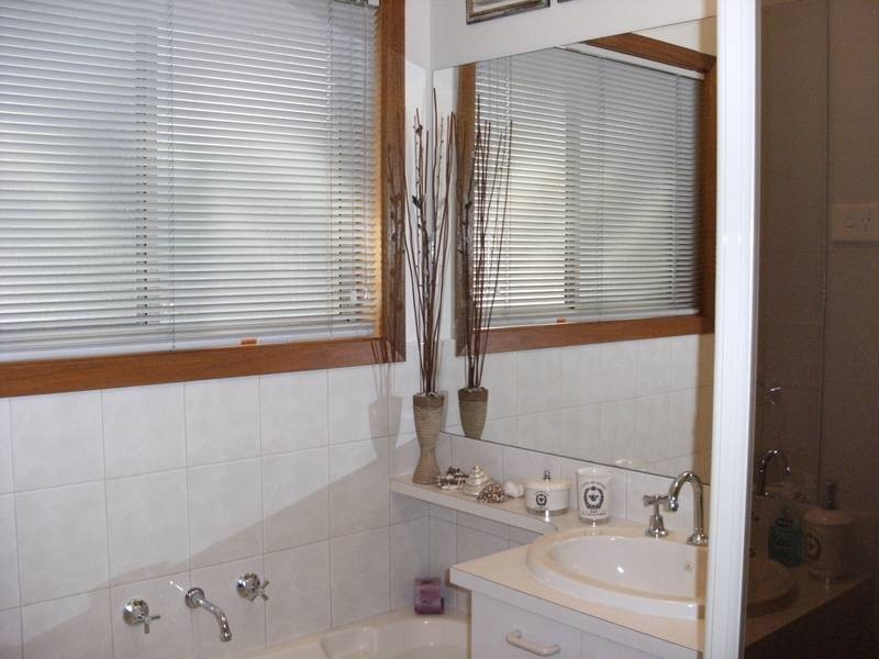 10 Maree Court, Rowville VIC 3178