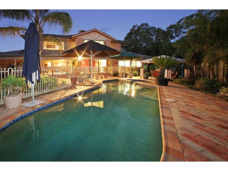 41 Candlebark Quadrant, Rowville VIC 3178