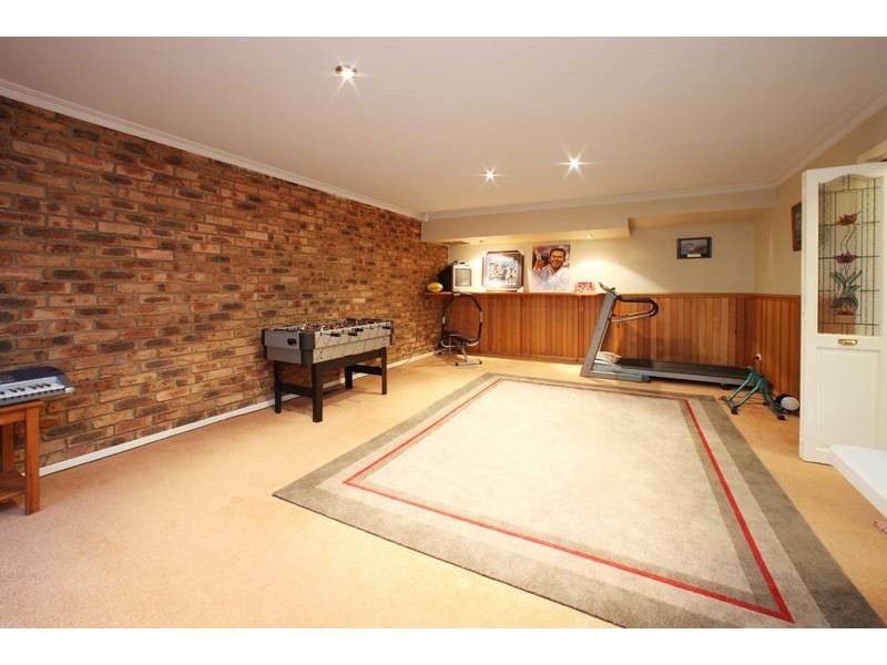 41 Candlebark Quadrant, Rowville VIC 3178