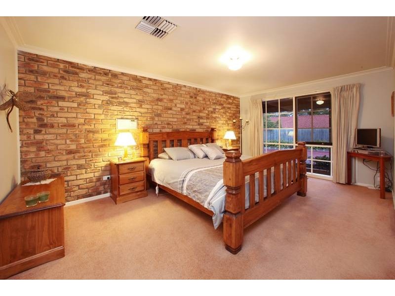 41 Candlebark Quadrant, Rowville VIC 3178