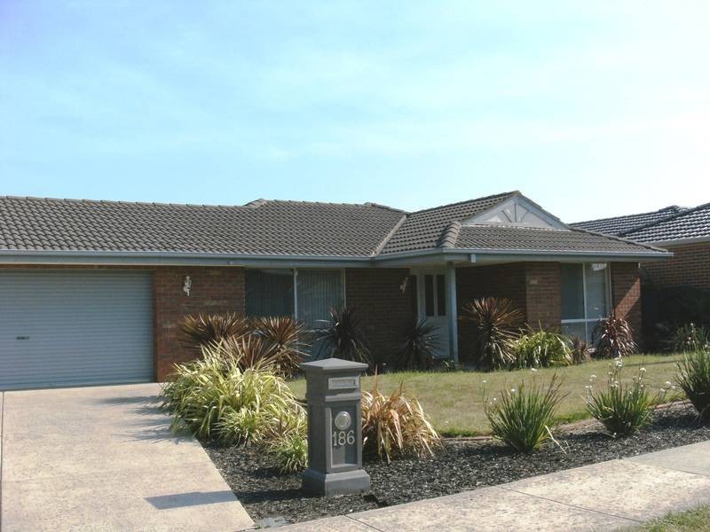 186 Karoo Road, Rowville VIC 3178