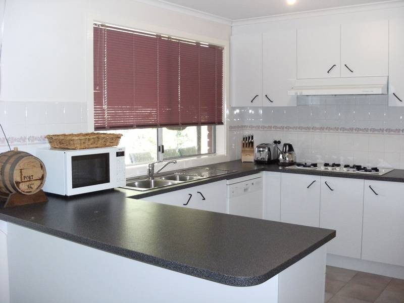 186 Karoo Road, Rowville VIC 3178