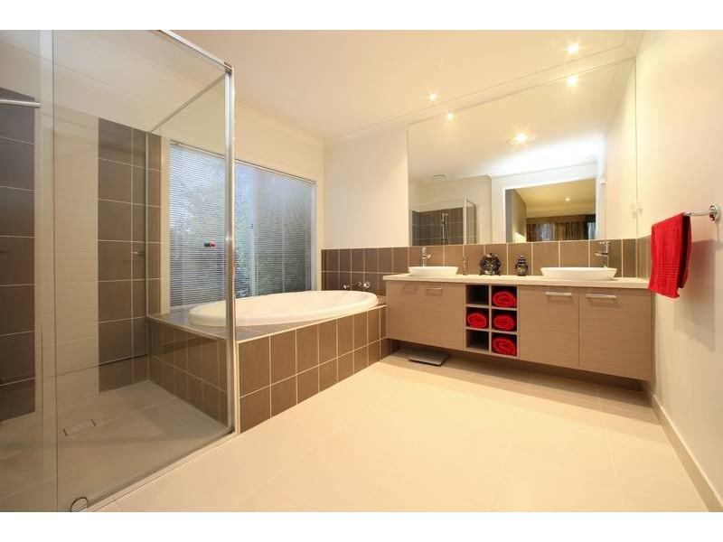 17 Rathgar Road, Lysterfield VIC 3156