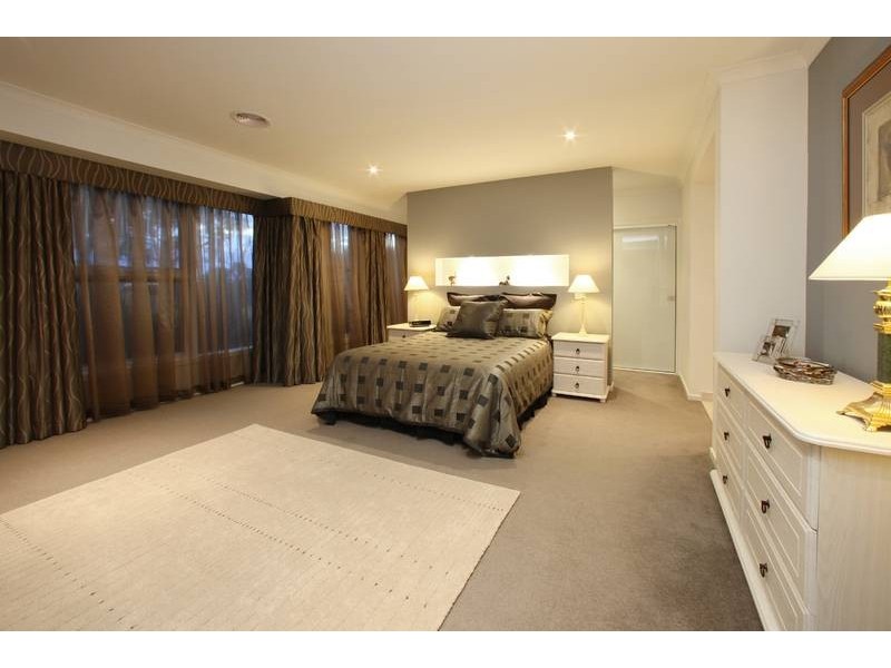 17 Rathgar Road, Lysterfield VIC 3156