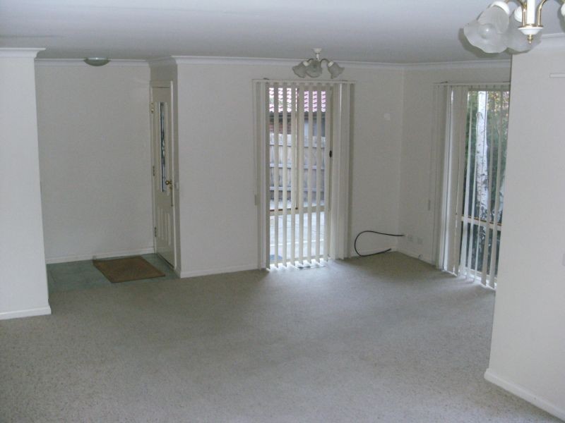 2/13 Kedleston Way, Rowville VIC 3178