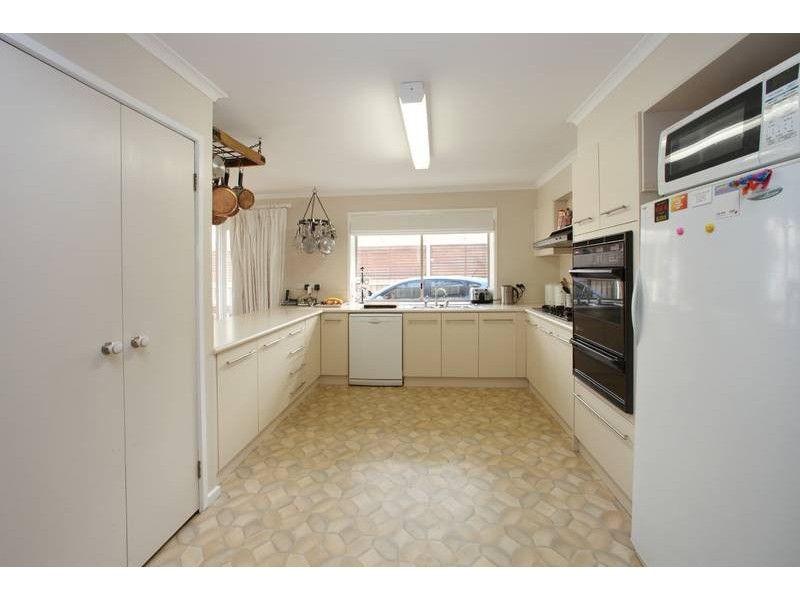 53 Taylors Lane, Rowville VIC 3178