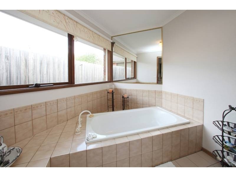 53 Taylors Lane, Rowville VIC 3178