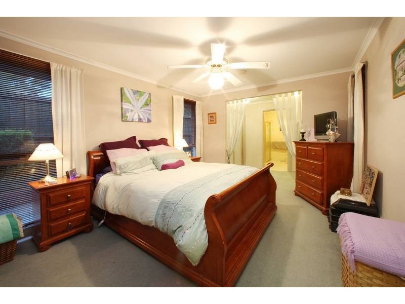 84 Eildon Parade, Rowville VIC 3178