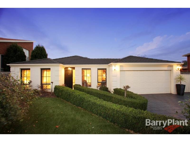 11 Nagle Court, Rowville VIC 3178