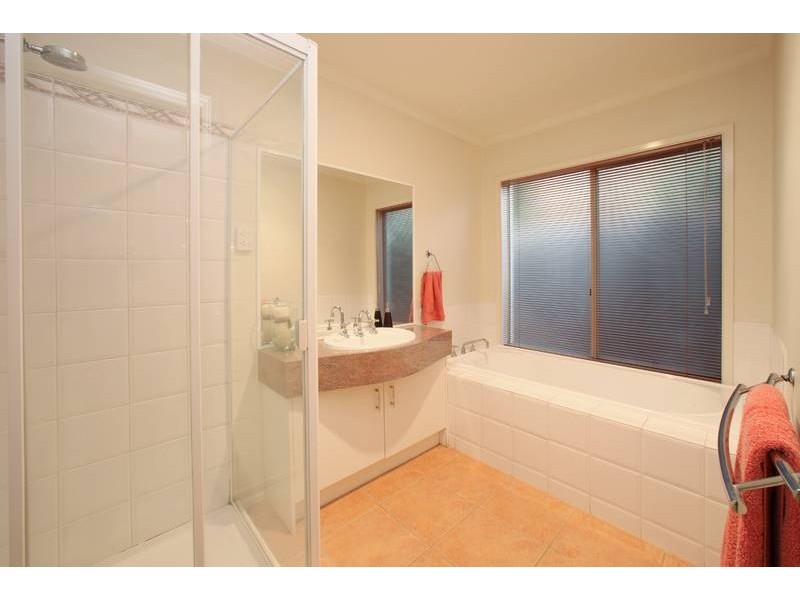 11 Nagle Court, Rowville VIC 3178