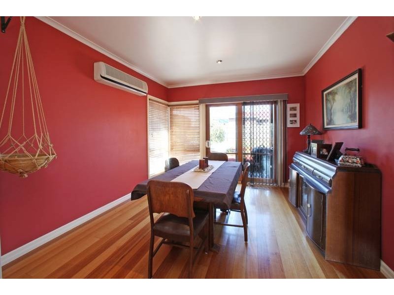 18 Fourth Avenue, Rowville VIC 3178