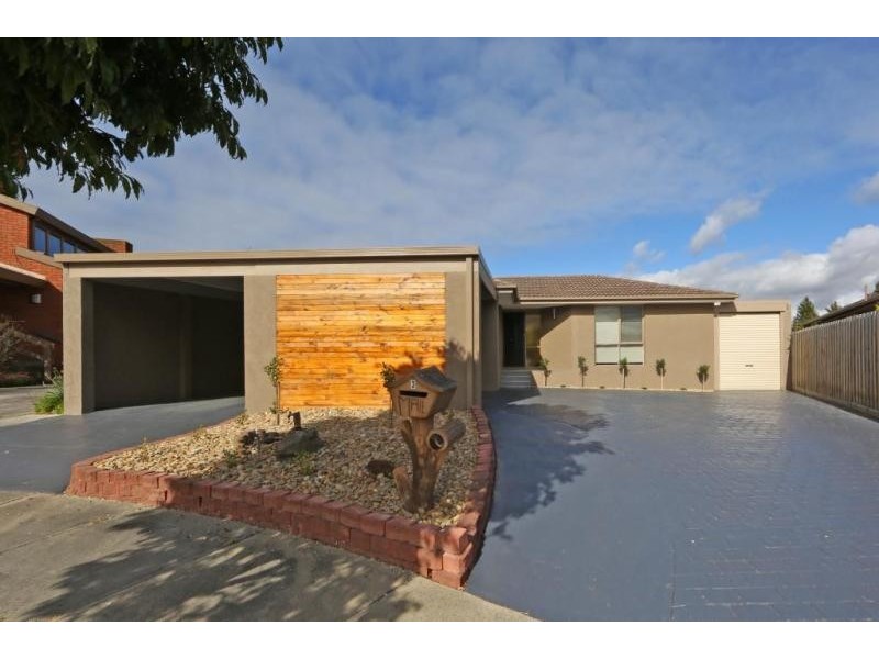 3 Barellan Close, Rowville VIC 3178