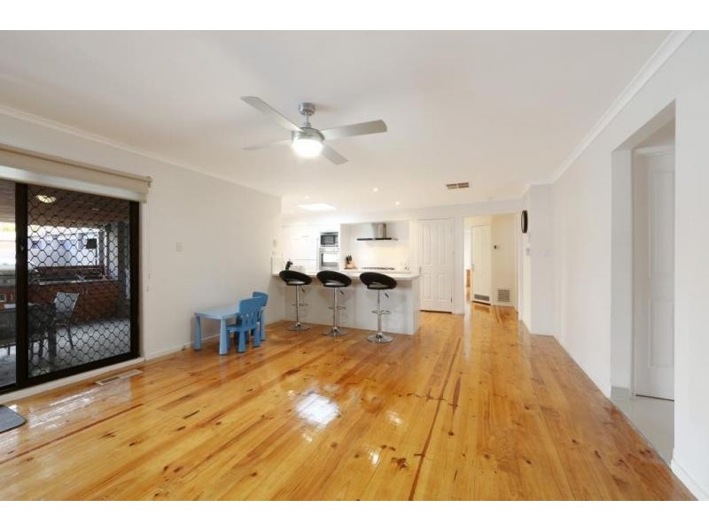 3 Barellan Close, Rowville VIC 3178