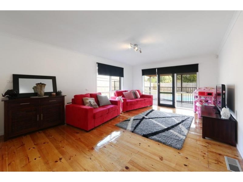 3 Barellan Close, Rowville VIC 3178