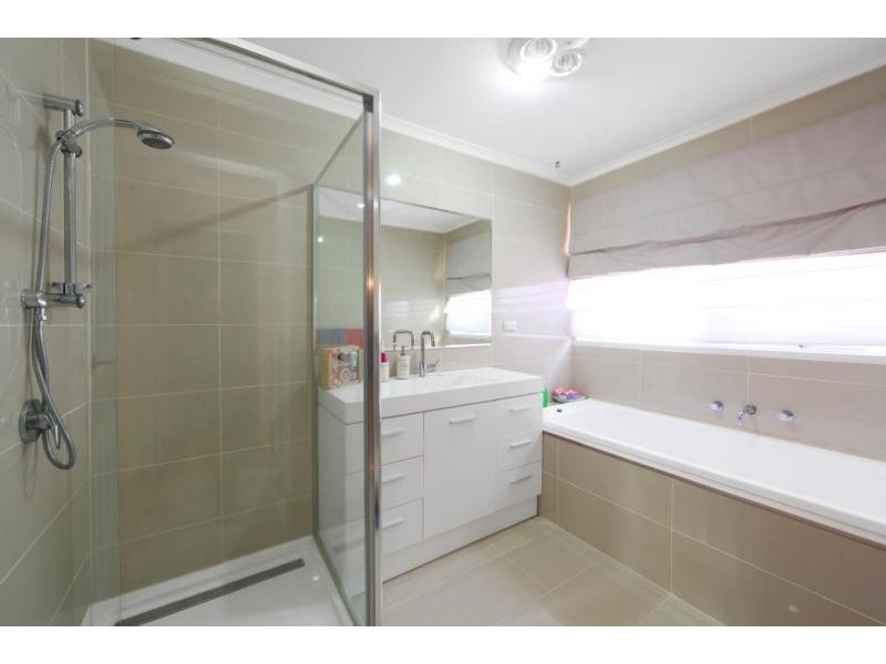 3 Barellan Close, Rowville VIC 3178