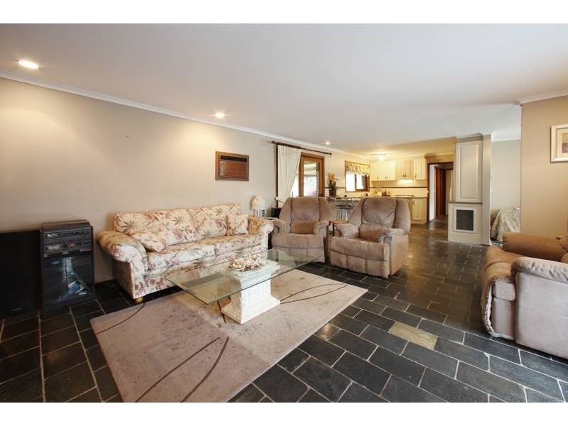 3 Kya Close, Ferntree Gully VIC 3156