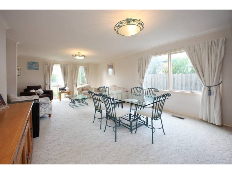 34 Quail Way, Rowville VIC 3178