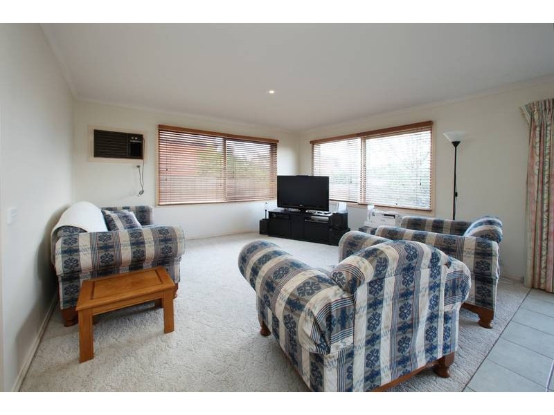 34 Quail Way, Rowville VIC 3178