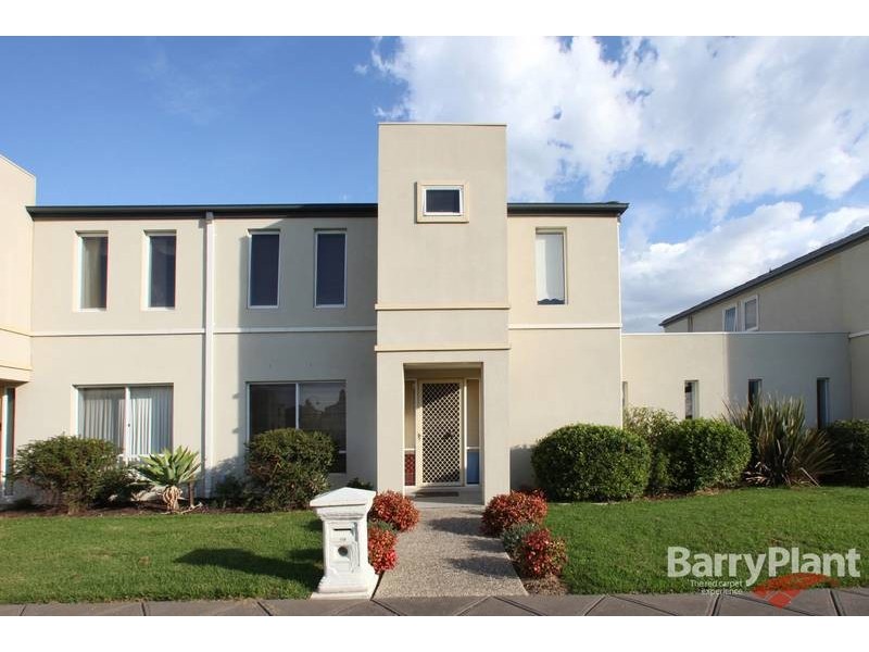 119 Sovereign Manors Crescent, Rowville VIC 3178
