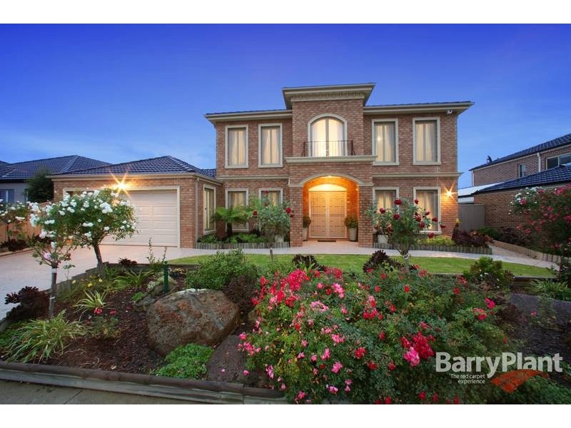 64 Langhorne Crescent, Rowville VIC 3178