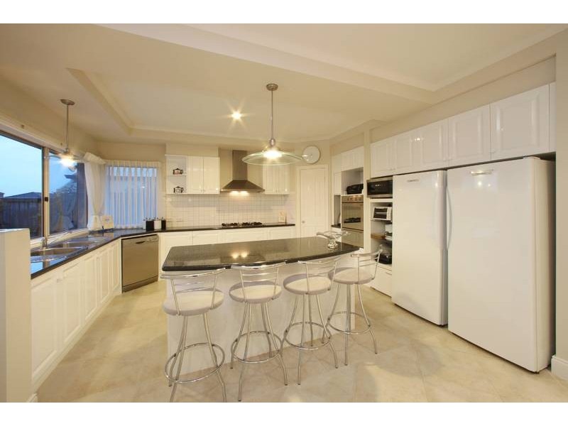 64 Langhorne Crescent, Rowville VIC 3178