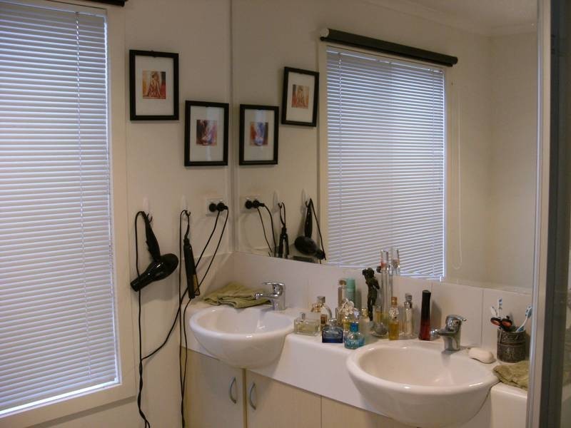 91 Sovereign Manors Crescent, Rowville VIC 3178