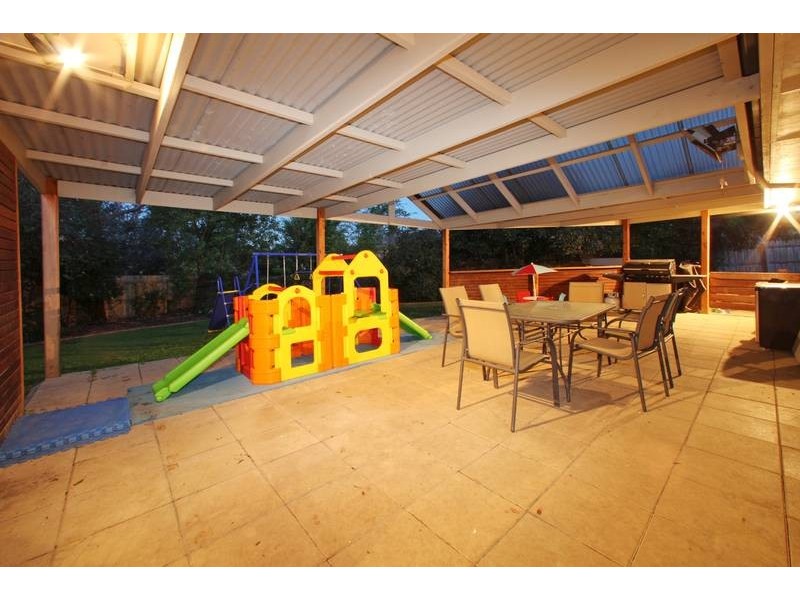 10 Nicholas Court, Lysterfield VIC 3156
