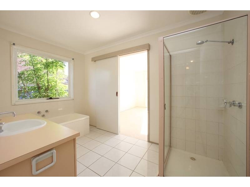 1 Streeton Court, Rowville VIC 3178