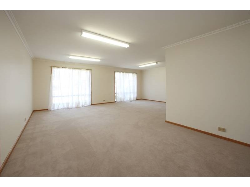155 Dandelion Drive, Rowville VIC 3178