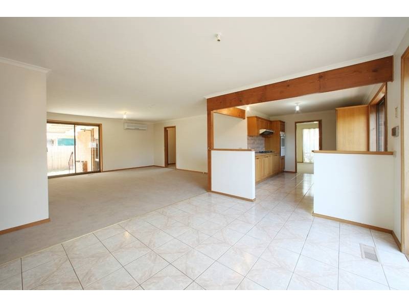 155 Dandelion Drive, Rowville VIC 3178
