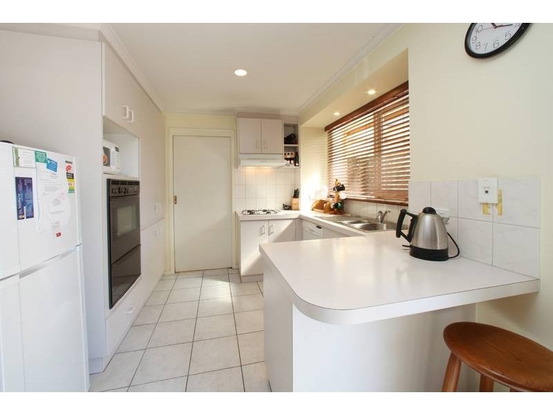 9 Landsborough Avenue, Rowville VIC 3178