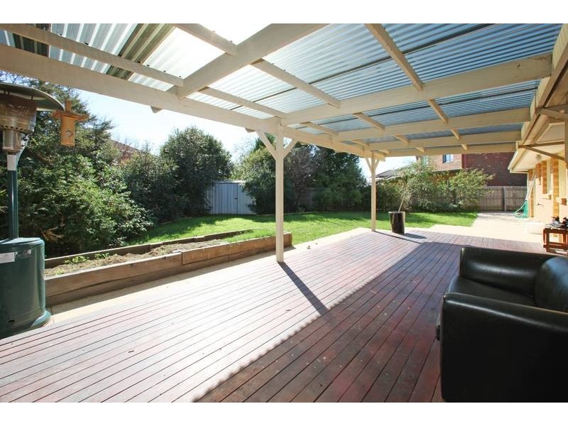 9 Landsborough Avenue, Rowville VIC 3178