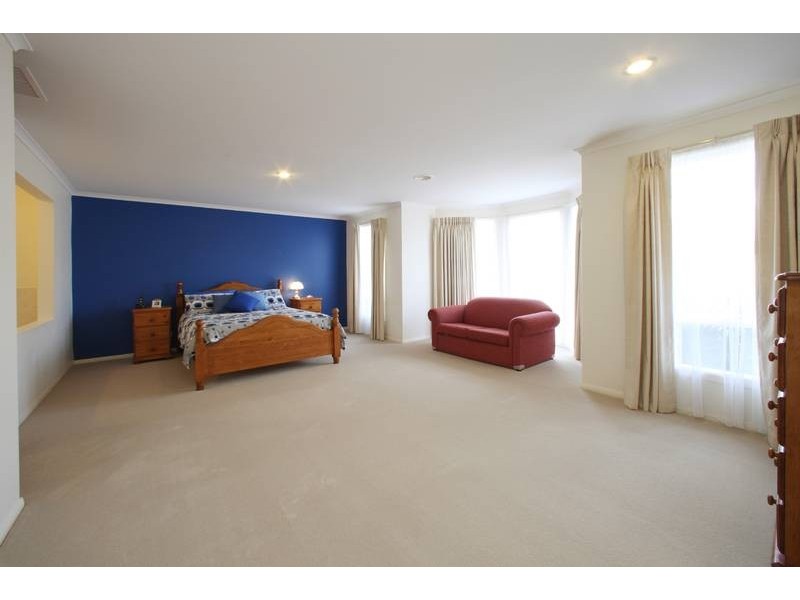 47 Langhorne Crescent, Rowville VIC 3178