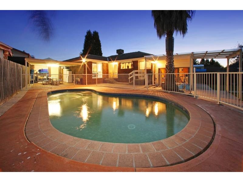 4 Silvan Court, Rowville VIC 3178