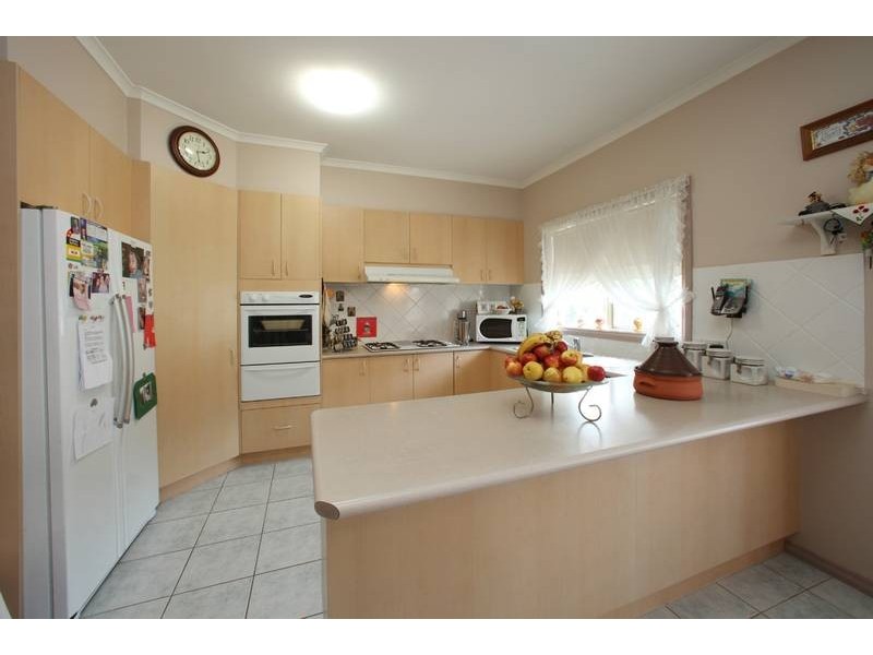 14 Tanglewood Road, Rowville VIC 3178