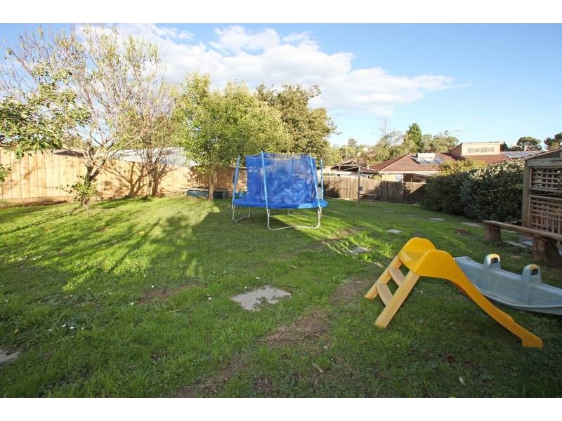4 Frieda Court, Ferntree Gully VIC 3156