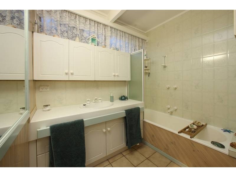 17 Westley Street, Ferntree Gully VIC 3156