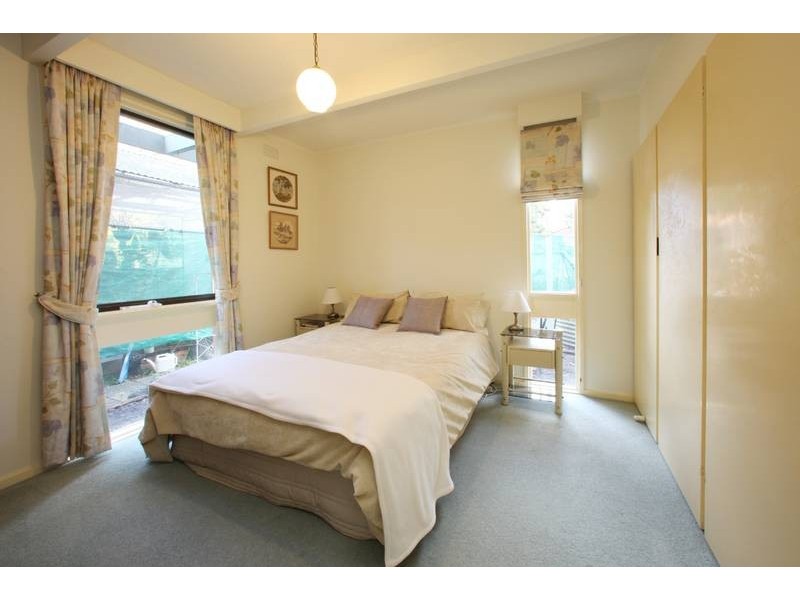 17 Westley Street, Ferntree Gully VIC 3156