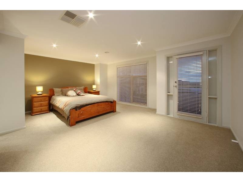 33 Rathgar Road, Lysterfield VIC 3156