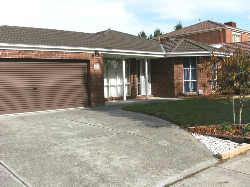 182 Karoo Road, Rowville VIC 3178