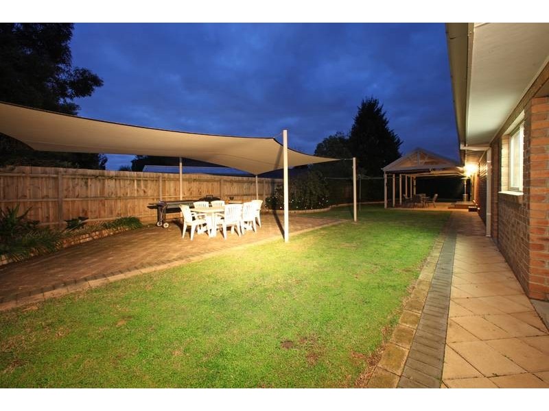 98 Wentworth Avenue, Rowville VIC 3178