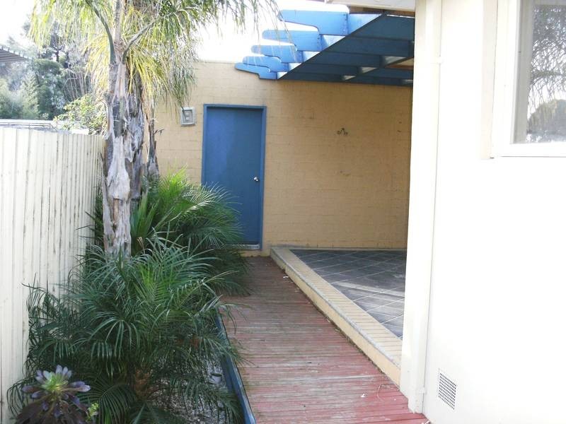 1/16 Fifth Avenue, Rowville VIC 3178