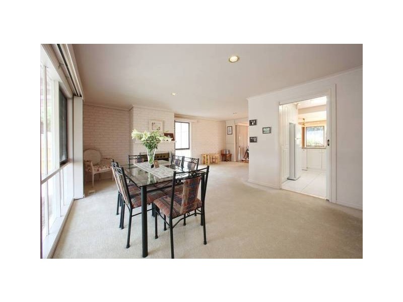 4 Shady Grove, Rowville VIC 3178