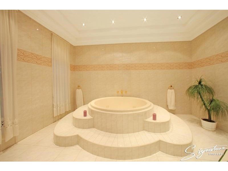 40 Tetragona Quadrant, Rowville VIC 3178