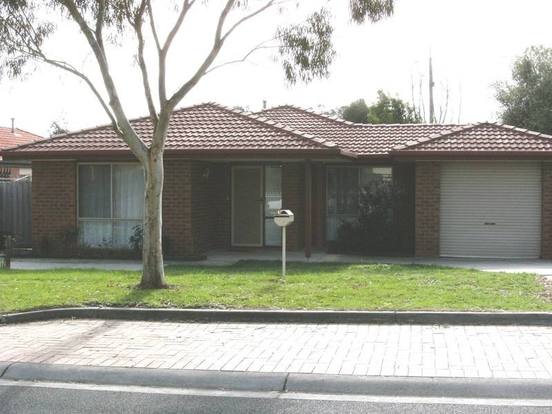 23 Quail Way, Rowville VIC 3178