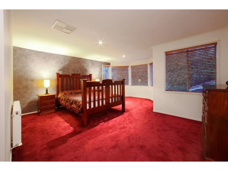 15 Sheridan Avenue, Rowville VIC 3178