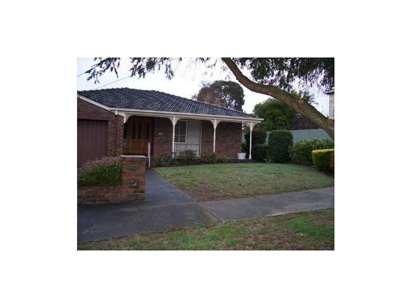 9 Mackintosh Road, Glen Waverley VIC 3150