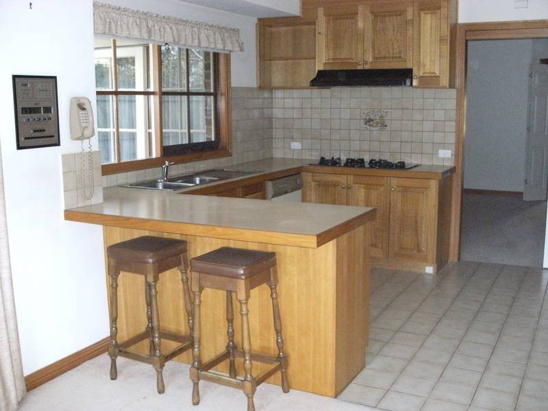 9 Mackintosh Road, Glen Waverley VIC 3150